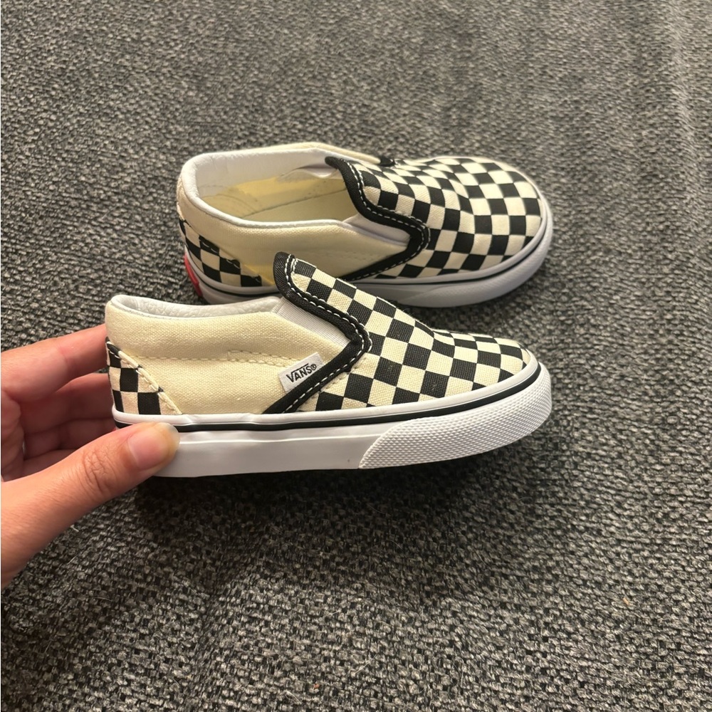 Toddler Vans Classic Slip On Core - Size 6
